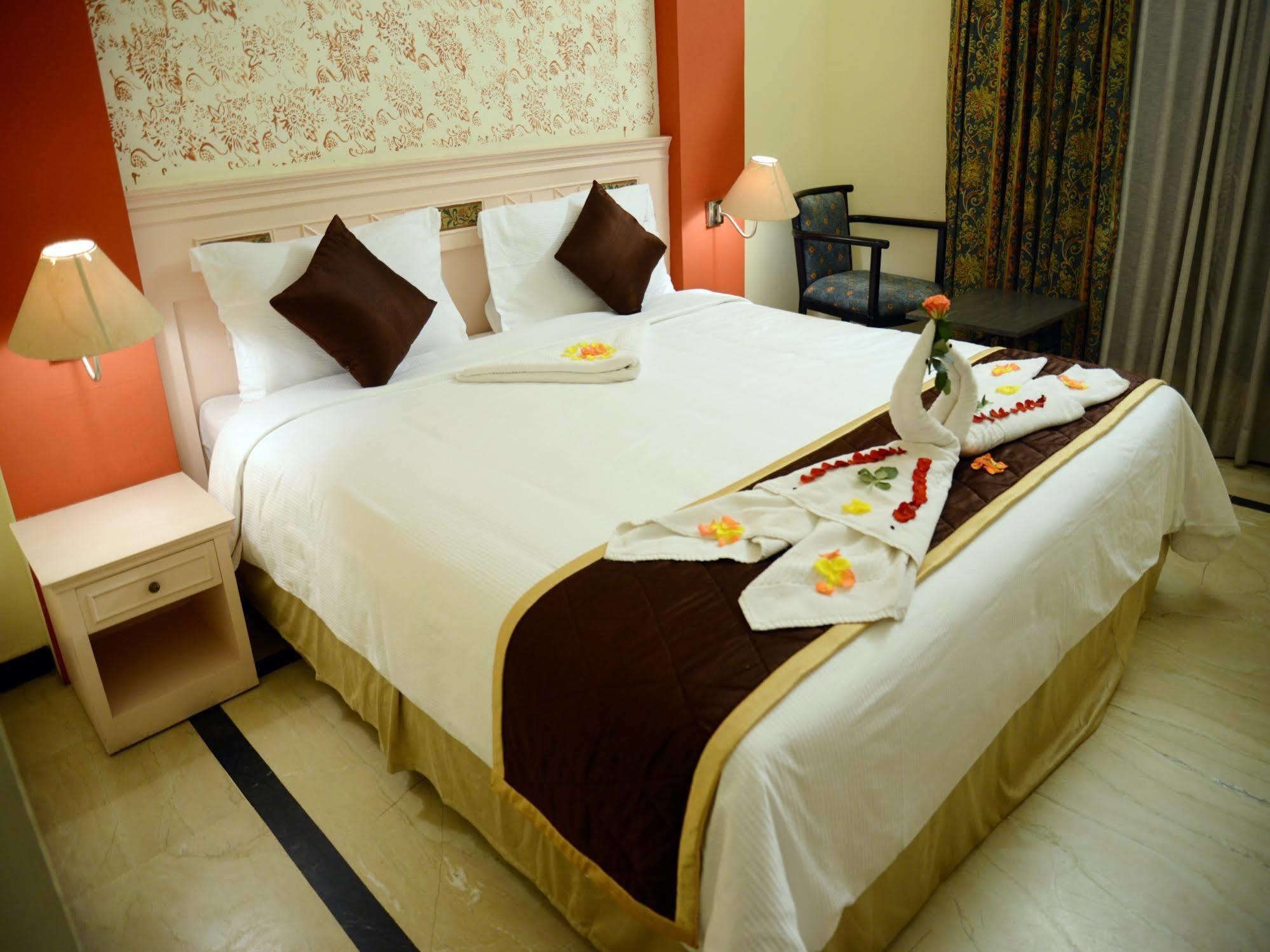 Glm Meridian Chennai Exterior photo