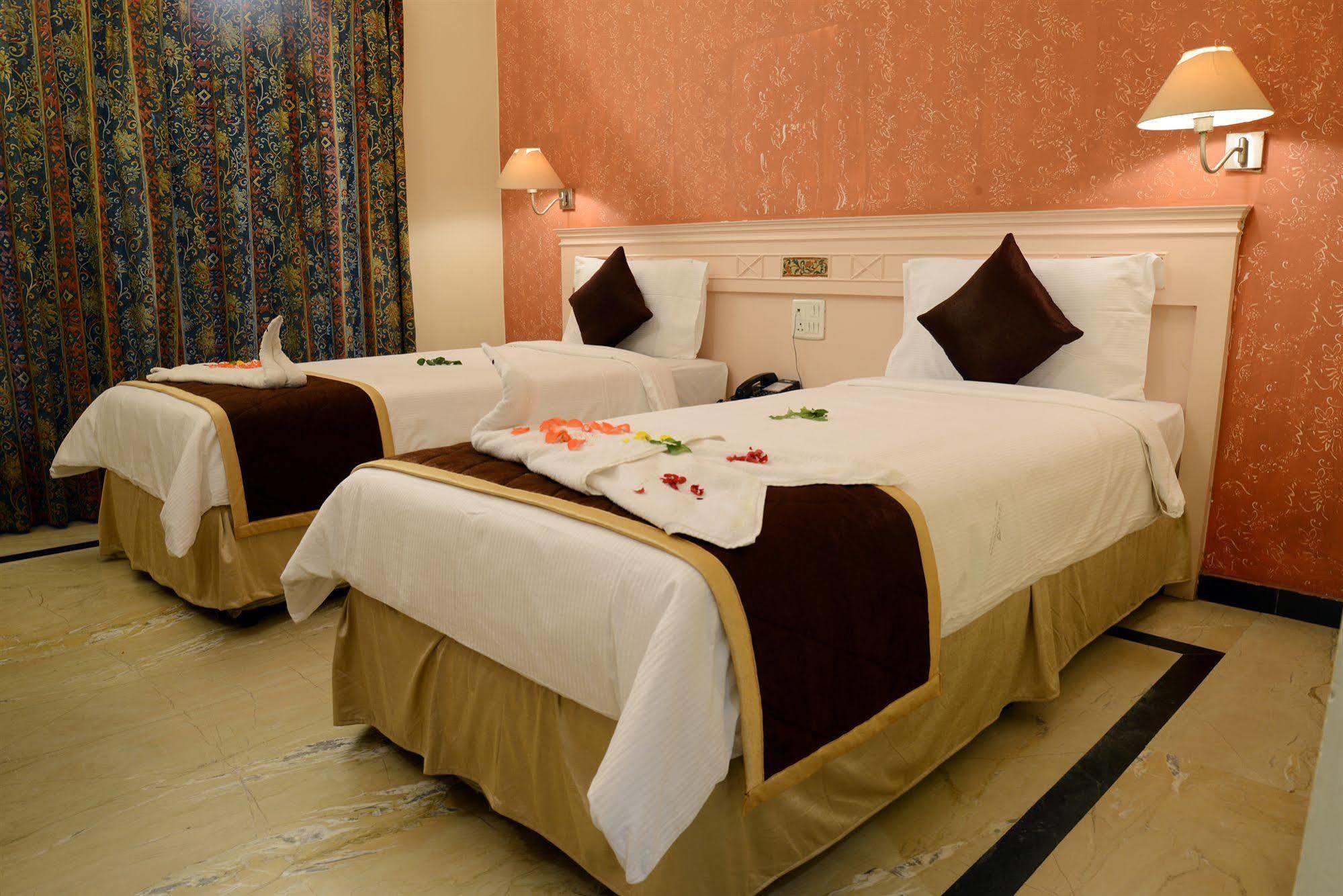 Glm Meridian Chennai Exterior photo