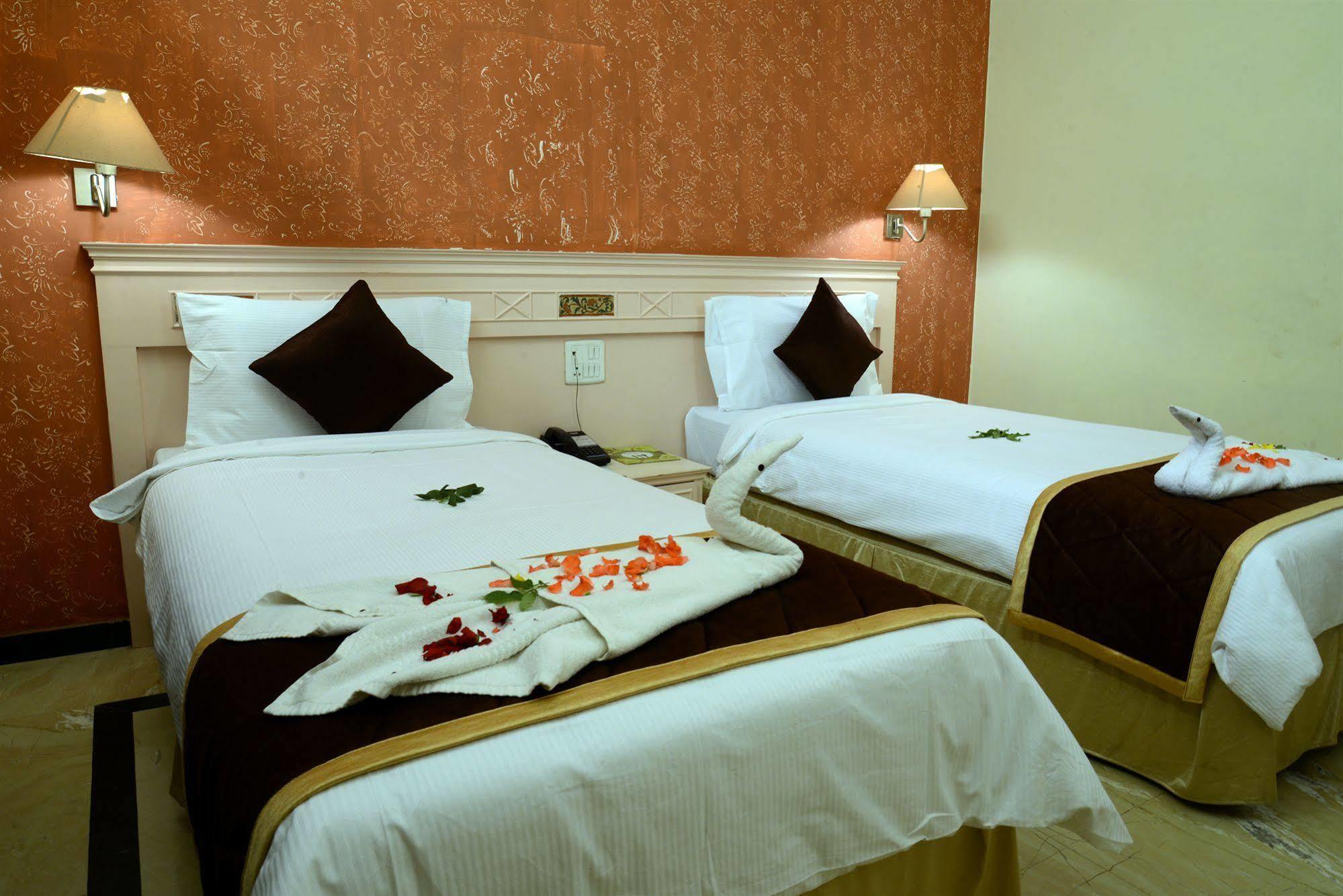 Glm Meridian Chennai Exterior photo